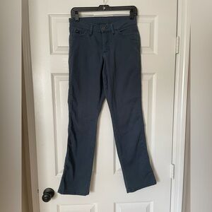 KUHL Kontour Skinny Pants Stretch Performance Womens Sz 4 Short Style 6474 Blue